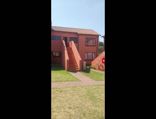 2 BEDROOM TOWNHOUSE FOR SALE IN MONDEOR